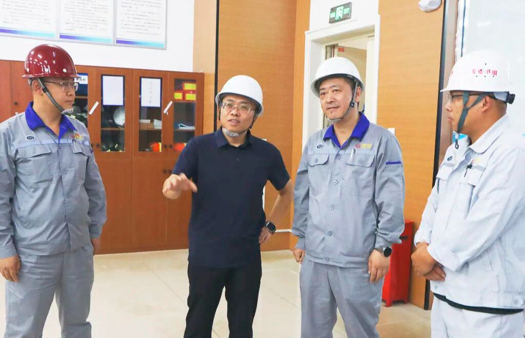 趙晨光到田悅分公司調(diào)研指導(dǎo) 趙晨光到田悅分公司調(diào)研指導(dǎo)